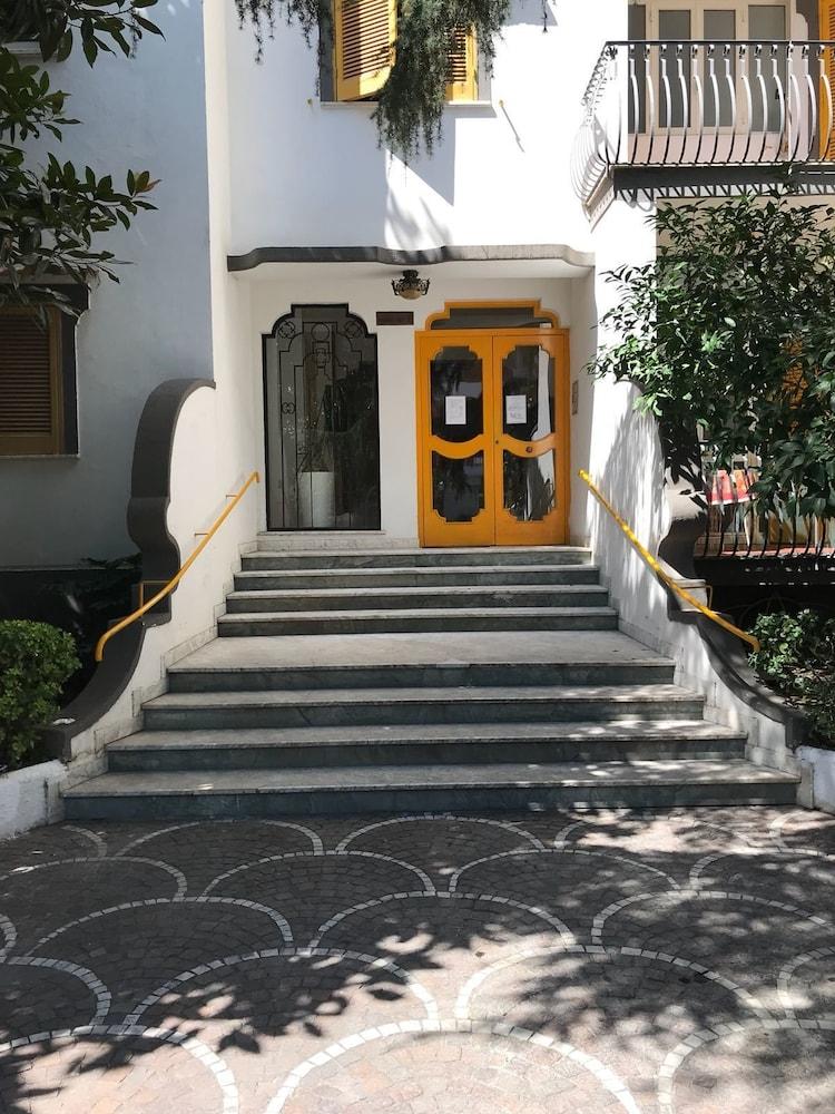 Maison d'hôtes Pool&suites Sorrente