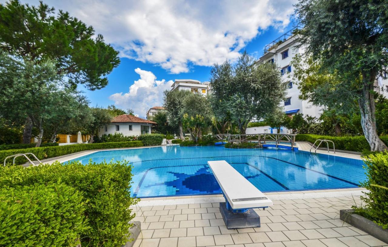 Pool&suites Sorrente